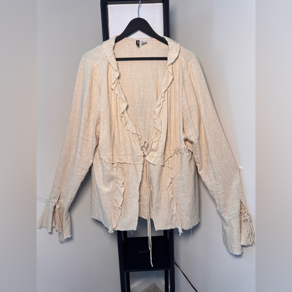 H&M Cream Ruffle Blouse